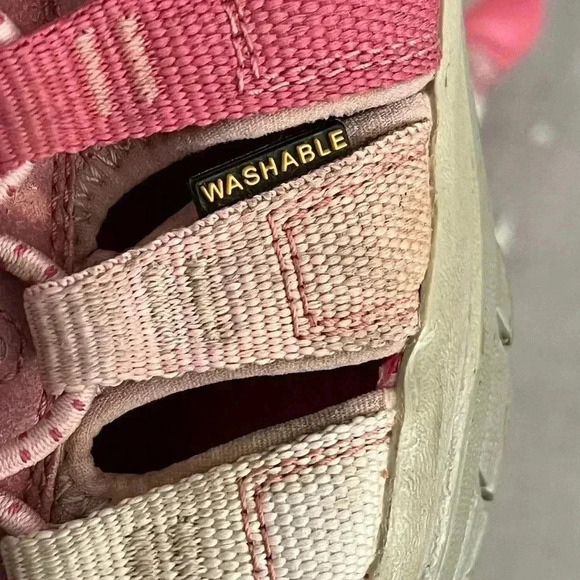 [US1] Girl  Pink Keen Hiking/Outdoor Sandal - Picture 4 of 7